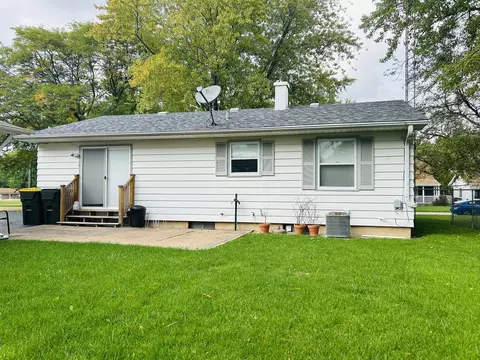 706 Watson Dr, Genoa, IL 60135 photo 22