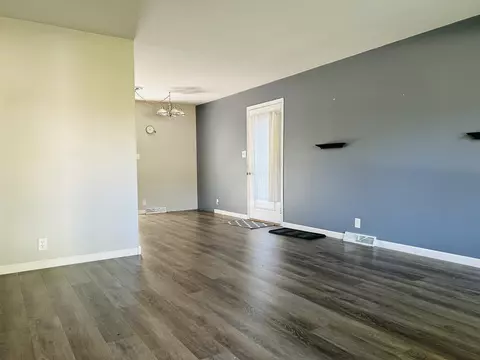 706 Watson Dr, Genoa, IL 60135 photo 7