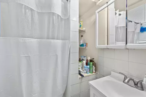311 E Chicago St, Elgin, IL 60120 photo 10
