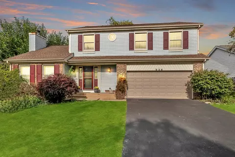 936 Honeysuckle Dr, Wheeling, IL 60090 photo 2