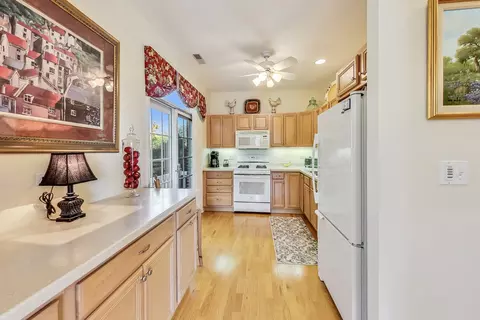 1222 Depot St #2D, Glenview, IL 60025 photo 11