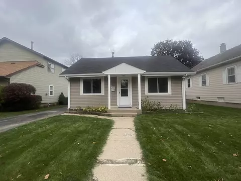 133 N Orchard Ave, Waukegan, IL 60085