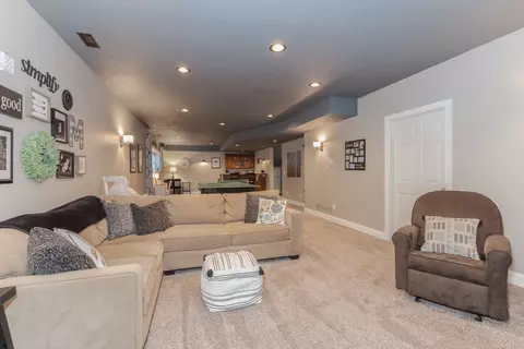 5 Derby Way, Bloomington, IL 61704 photo 38