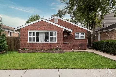 3647 W 70th St, Chicago, IL 60629