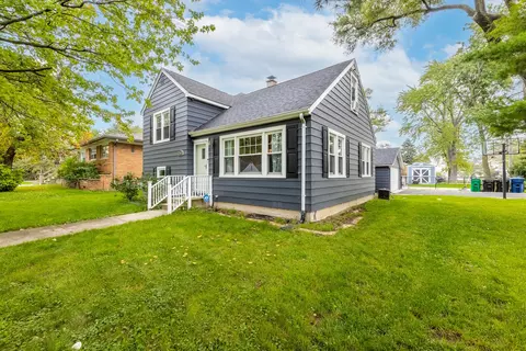 7649 Thomas Ave, Bridgeview, IL 60455 photo 2