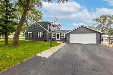 7649 Thomas Ave, Bridgeview, IL 60455 photo 3