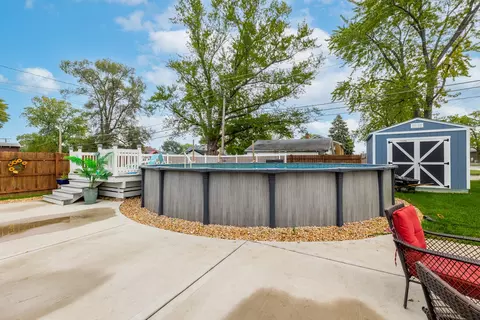 7649 Thomas Ave, Bridgeview, IL 60455 photo 24