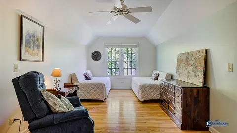245 Pilgrims Path, Gurnee, IL 60031 photo 27