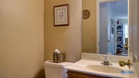 245 Pilgrims Path, Gurnee, IL 60031 photo 14