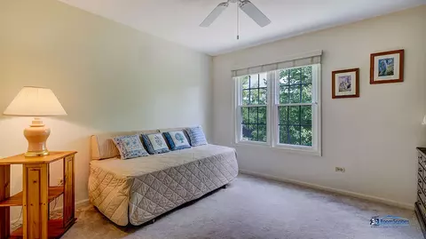 245 Pilgrims Path, Gurnee, IL 60031 photo 24