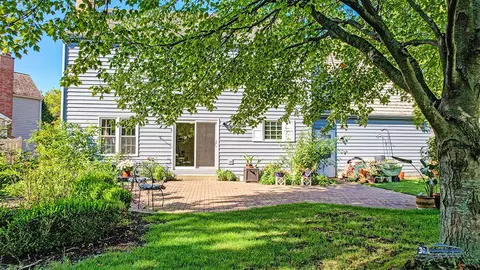 245 Pilgrims Path, Gurnee, IL 60031 photo 40
