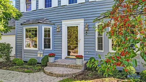 245 Pilgrims Path, Gurnee, IL 60031 photo 35