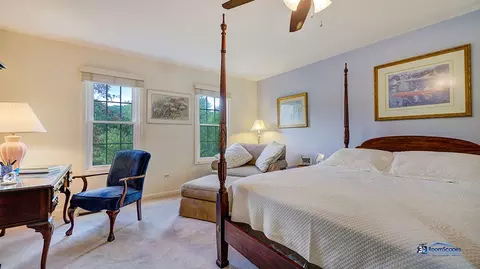 245 Pilgrims Path, Gurnee, IL 60031 photo 20