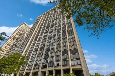 5445 N Sheridan Rd #706, Chicago, IL 60640