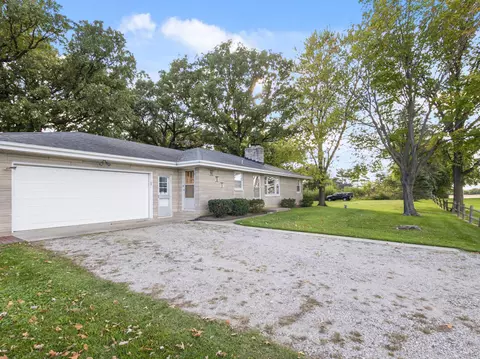 16059 W Baker Rd, Manhattan, IL 60442 photo 2
