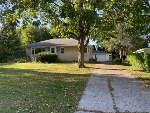 1101 Mchugh Rd, Yorkville, IL 60560