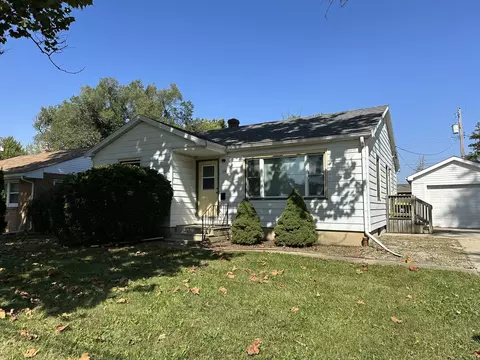 1104 Hovey Ave, Normal, IL 61761