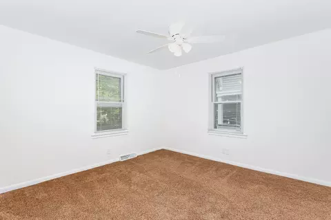 2011 E Washington St, Joliet, IL 60433 photo 4