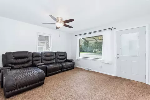 2011 E Washington St, Joliet, IL 60433 photo 3