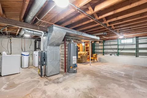 2011 E Washington St, Joliet, IL 60433 photo 10