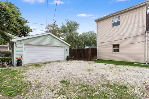 2011 E Washington St, Joliet, IL 60433 photo 11