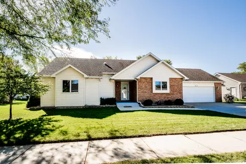 2318 Westnedge Ln, Joliet, IL 60435