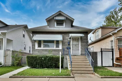 3708 N Osceola Ave, Chicago, IL 60634