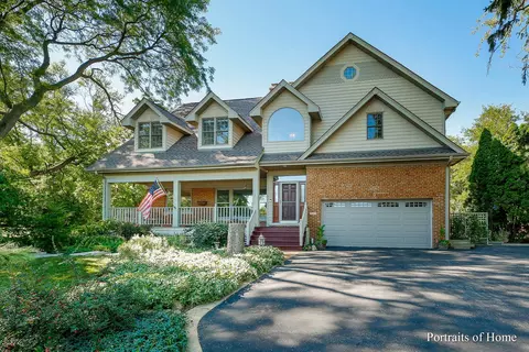 8616 Meadowbrook Dr, Burr Ridge, IL 60527