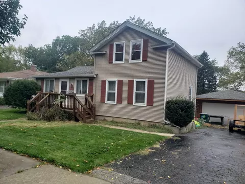 815 N Washington Ave, Batavia, IL 60510