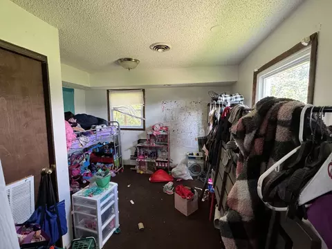 612 Eureka St, Champaign, IL 61820 photo 9