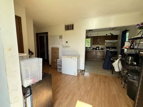 612 Eureka St, Champaign, IL 61820 photo 2