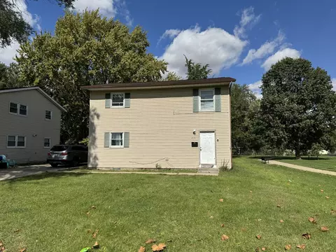 612 Eureka St, Champaign, IL 61820