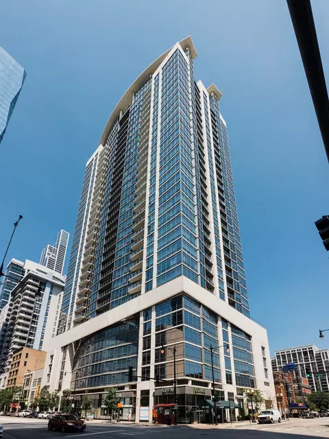 100 E 14th St #1607, Chicago, IL 60605