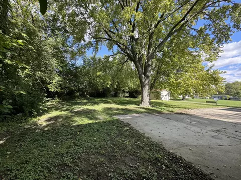 610 Eureka St, Champaign, IL 61820 photo 11