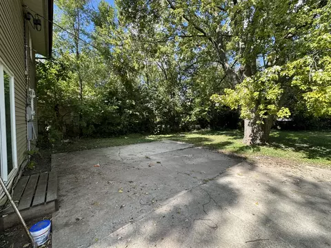 610 Eureka St, Champaign, IL 61820 photo 12