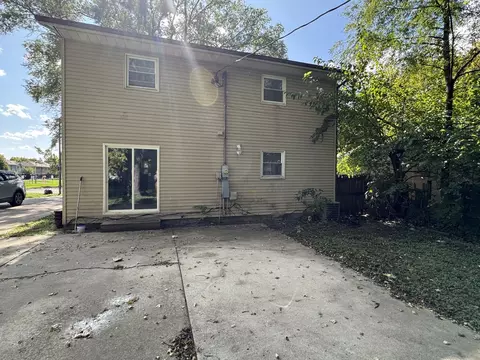 610 Eureka St, Champaign, IL 61820 photo 13