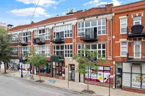 1907 N Milwaukee Ave #203, Chicago, IL 60647