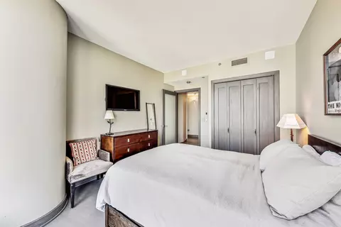60 E Monroe St #5406, Chicago, IL 60603 photo 34