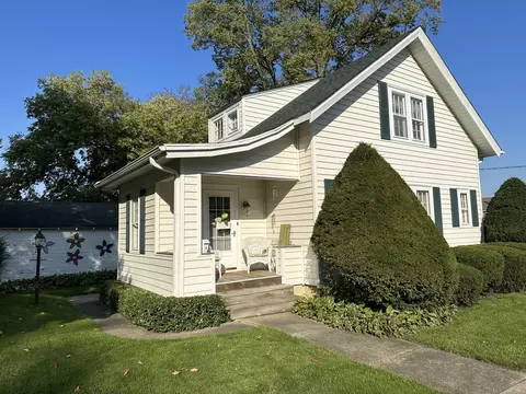 701 Chambers St, Ottawa, IL 61350 photo 2