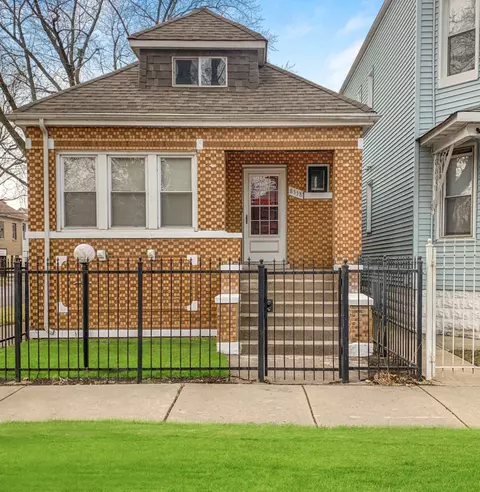 8558 S Colfax Ave, Chicago, IL 60617