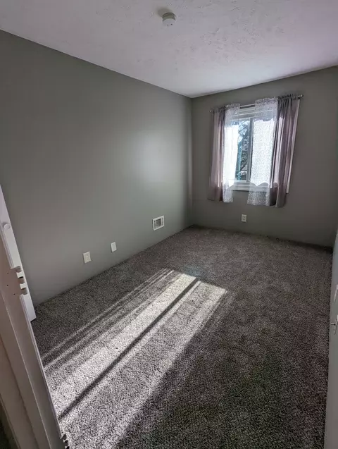 1108 E Jefferson St #13, Bloomington, IL 61701 photo 9