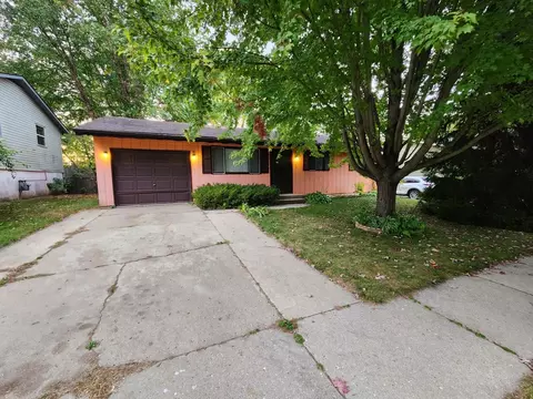3309 New England Dr, Rockford, IL 61109