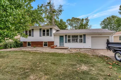 504 N 7th St, Saint Joseph, IL 61873