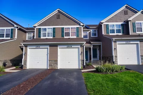 2509 Oneida Ln, Naperville, IL 60563