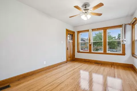 3546 Wesley Ave, Berwyn, IL 60402 photo 2