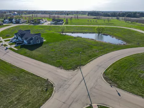 1201 Apache Path, Kankakee, IL 60901 photo 1