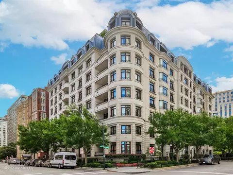 65 E Goethe St #8N, Chicago, IL 60610