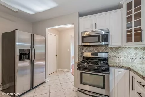 8811 Plainfied Rd #7, Brookfield, IL 60513 photo 5