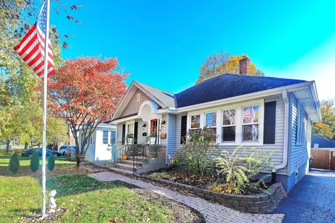 344 Fairview Ave, West Chicago, IL 60185