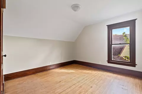 115 N Commonwealth Ave, Elgin, IL 60123 photo 11